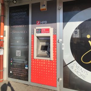 oslikavanje-izloga-05 oslikavanje izloga folijom