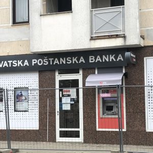 oslikavanje-izloga-08 obljepljivanje izloga folijom