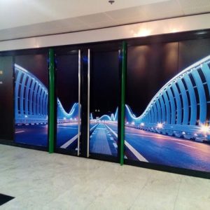 oslikavanje-izloga-13 oslikavanje izloga folijom