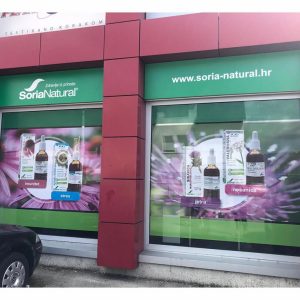 oslikavanje-izloga-21 oslikavanje izloga folijom