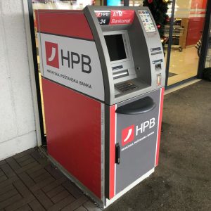 oslikavanje-izloga-22 obljepljivanje izloga