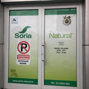 oslikavanje-izloga-27 obljepljivanje izloga cijena